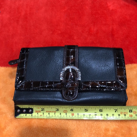 Brighton Leather Wallet - Picture 13 of 14
